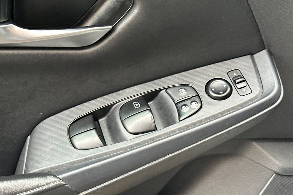 Thumbnail: 2023 Nissan Sentra - 21