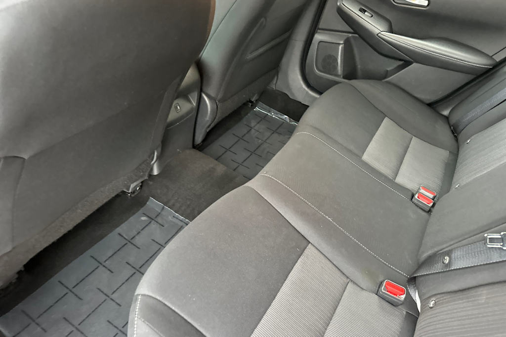 Thumbnail: 2023 Nissan Sentra - 10