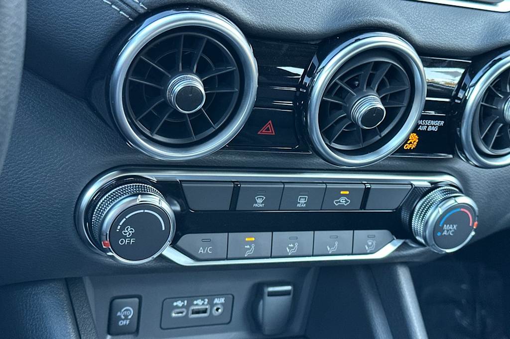 Thumbnail: 2025 Nissan Sentra - 24