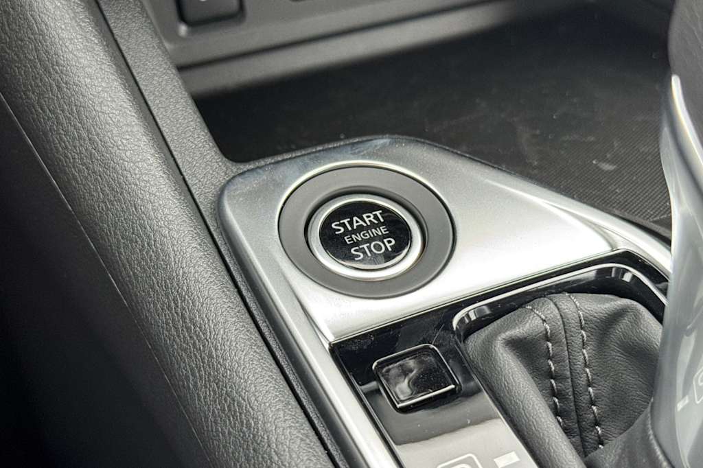 Thumbnail: 2025 Nissan Sentra - 25