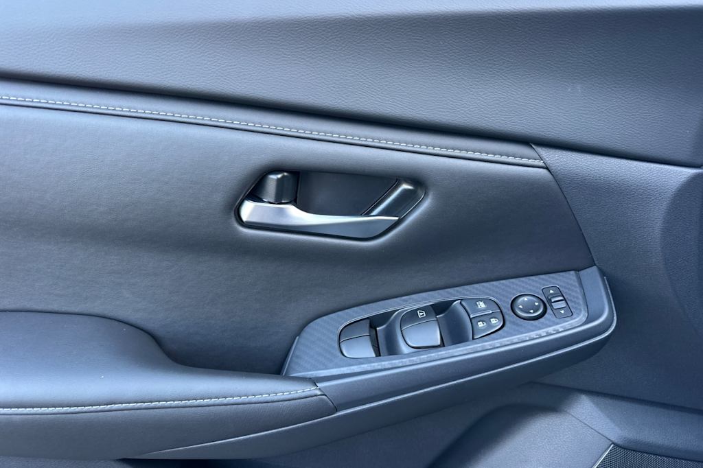 Thumbnail: 2025 Nissan Sentra - 21