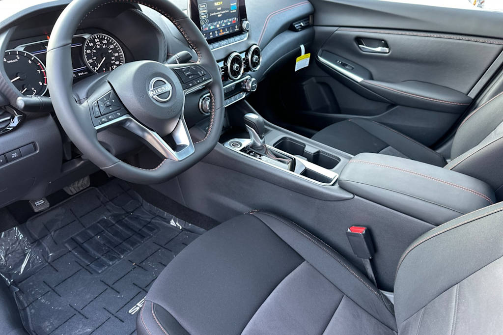 Thumbnail: 2025 Nissan Sentra - 9