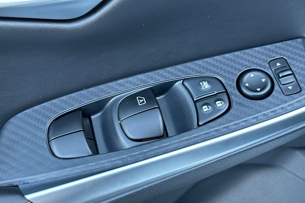 Thumbnail: 2025 Nissan Sentra - 19