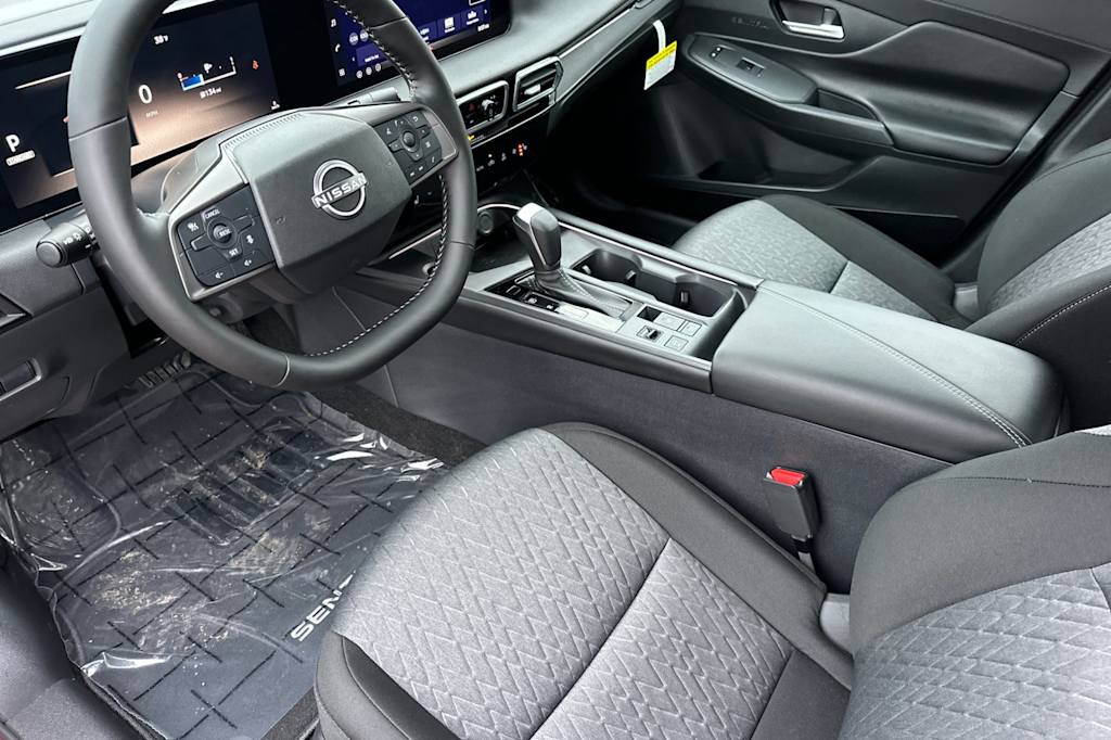 Thumbnail: 2026 Nissan Sentra - 9