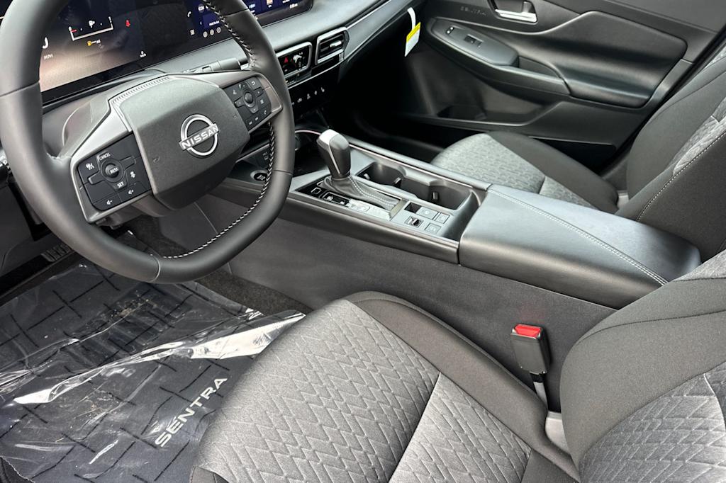 2026 Nissan Sentra SV - Photo 9