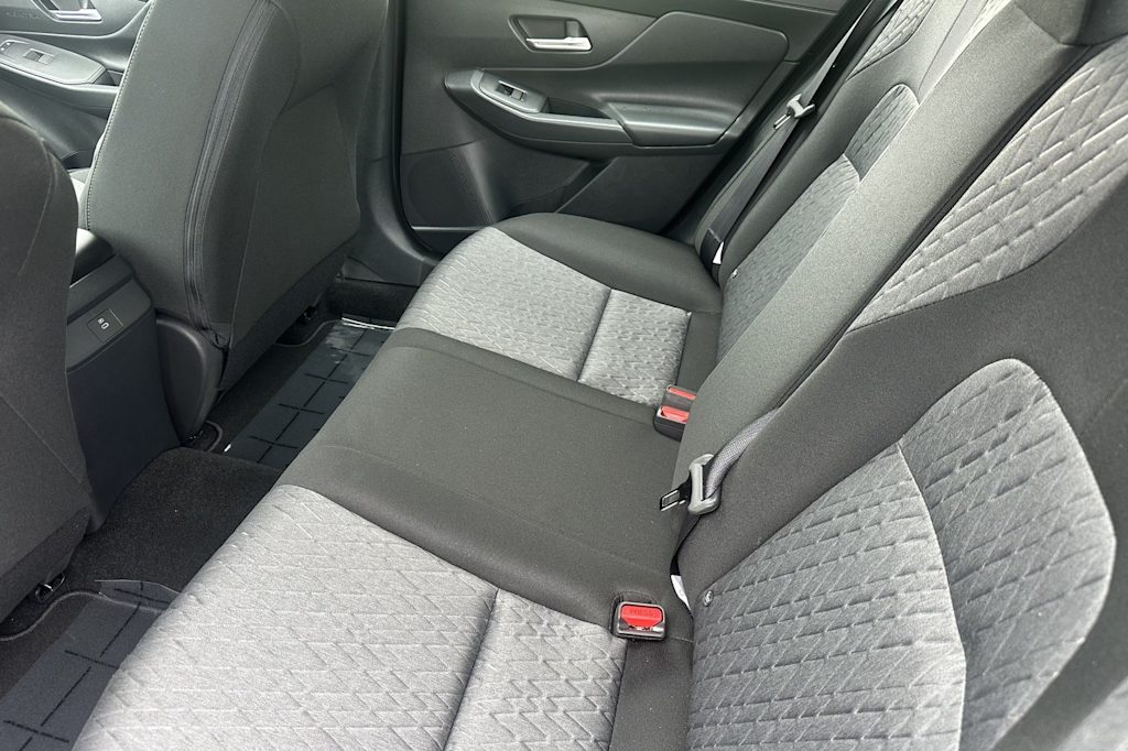 2026 Nissan Sentra SV - Photo 10