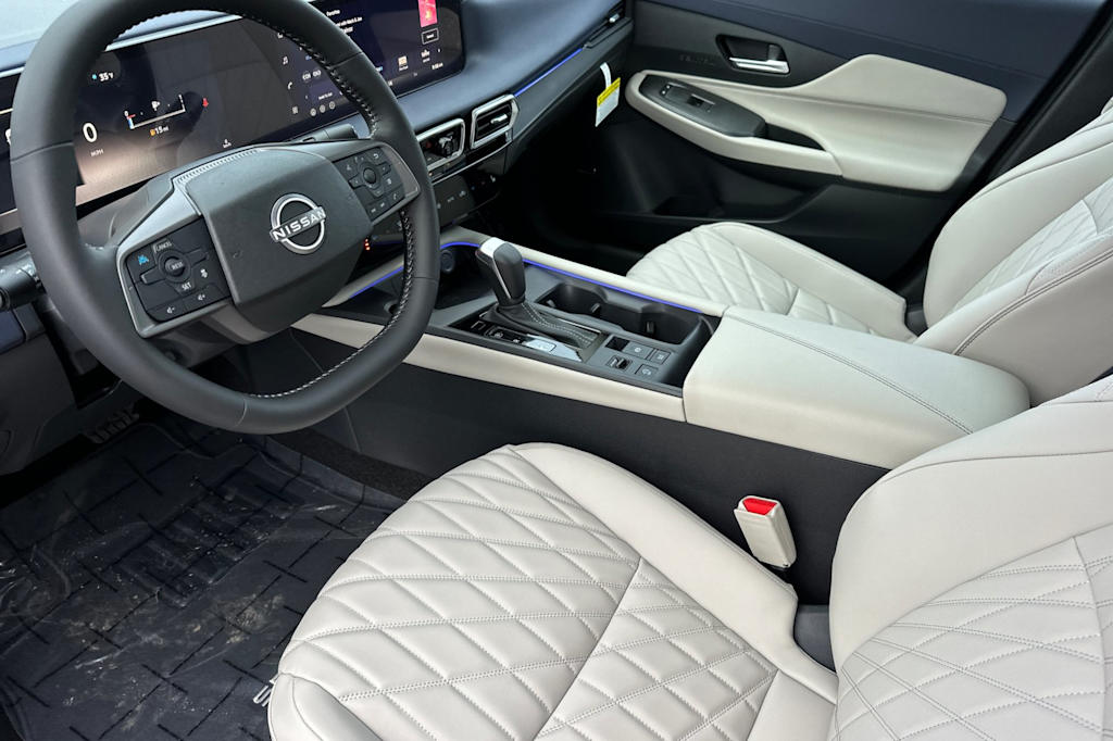 Thumbnail: 2026 Nissan Sentra - 9