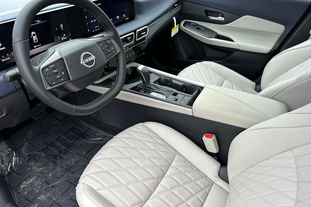 2026 Nissan Sentra SL - Photo 8