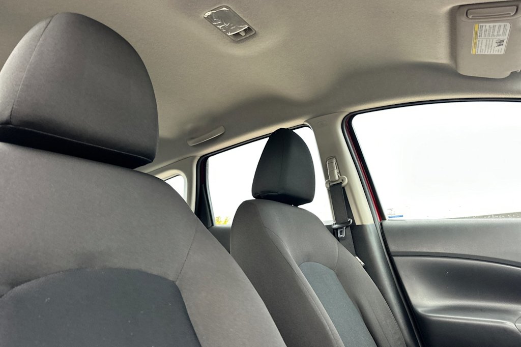 Thumbnail: 2016 Nissan Versa Note - 10