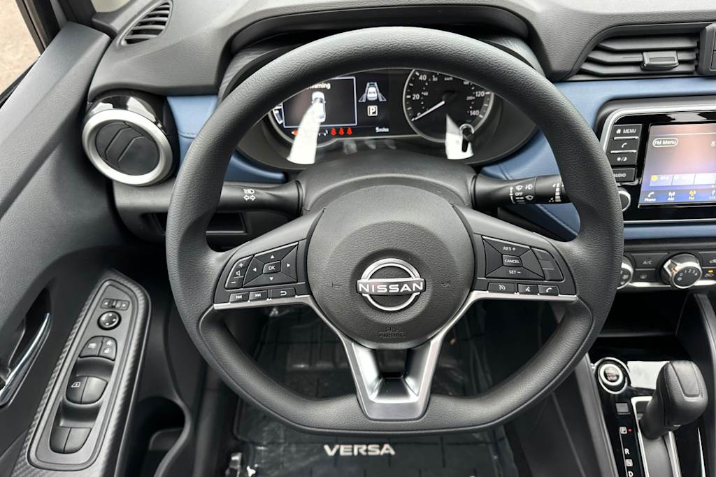 2025 Nissan Versa SV 11