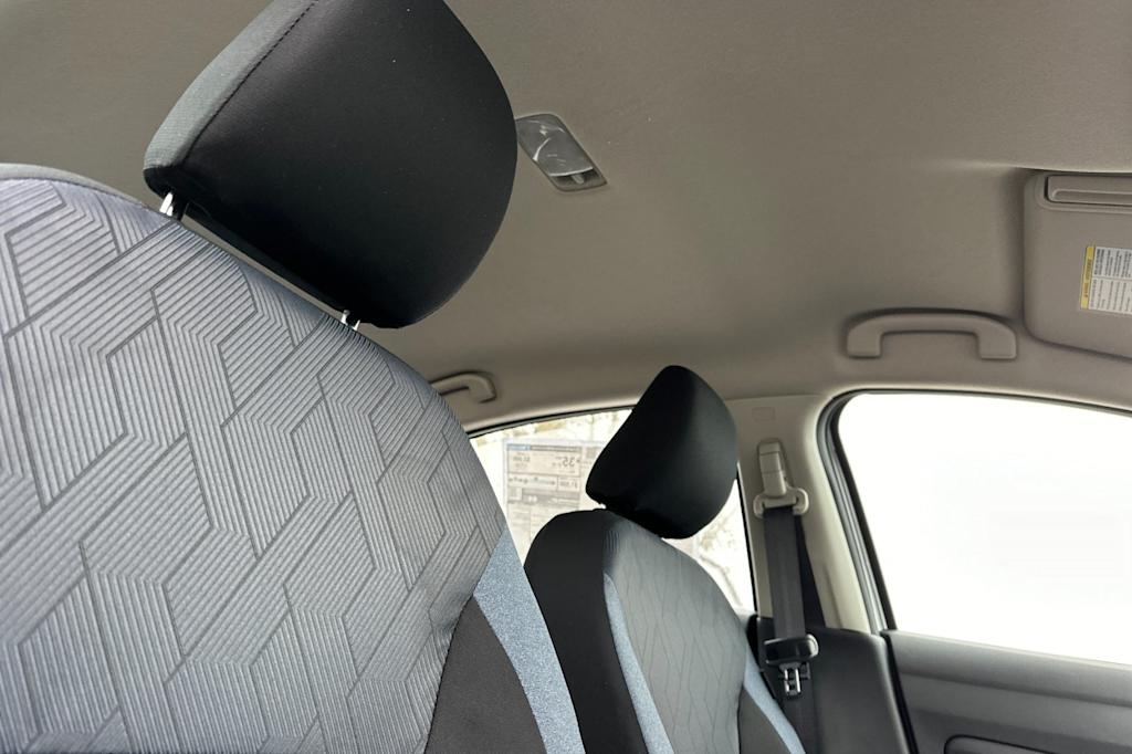 2025 Nissan Versa SV 21