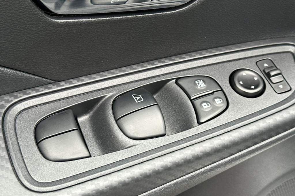 2025 Nissan Versa SV 20