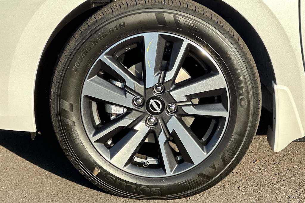 Thumbnail: 2025 Nissan Versa - 8