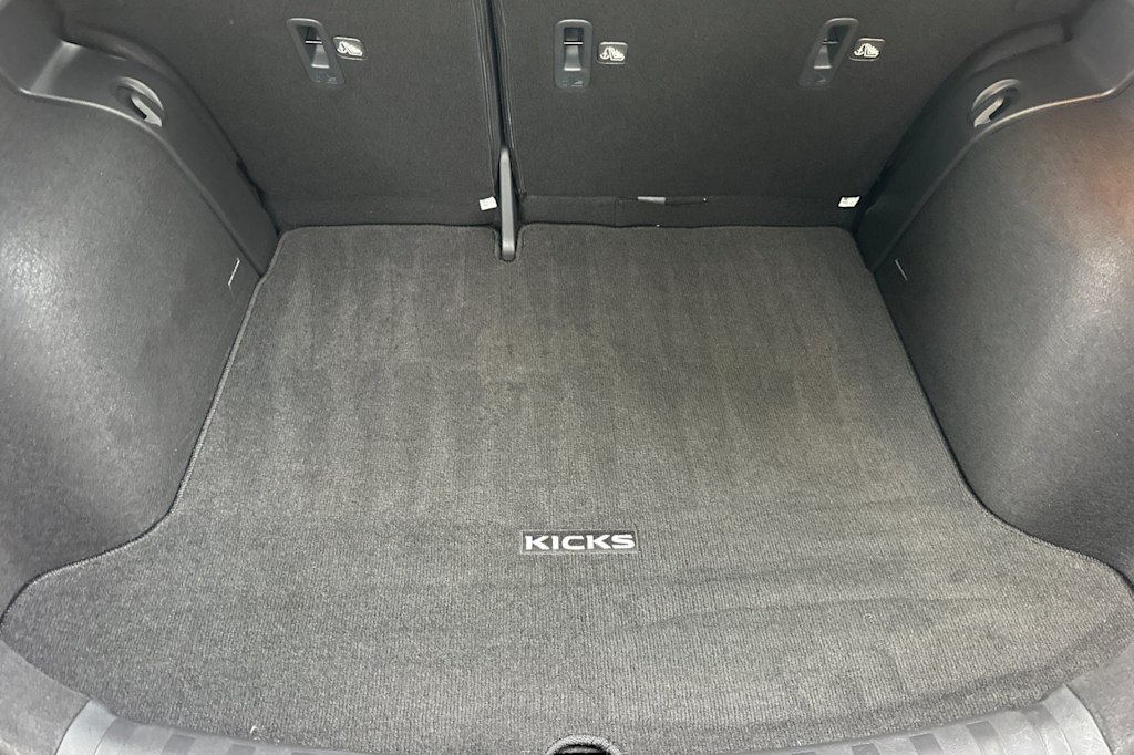 Thumbnail: 2024 Nissan Kicks - 17