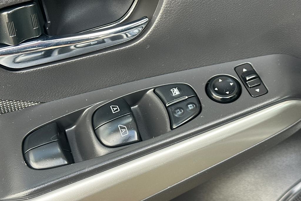 Thumbnail: 2019 Nissan Kicks - 22
