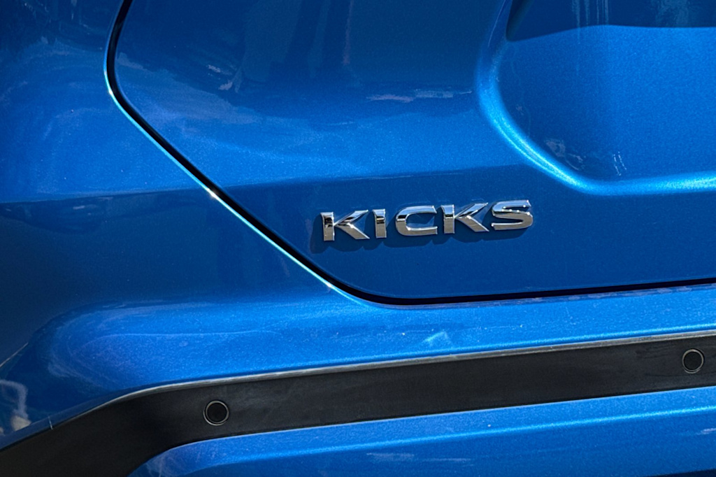 Thumbnail: 2021 Nissan Kicks - 7