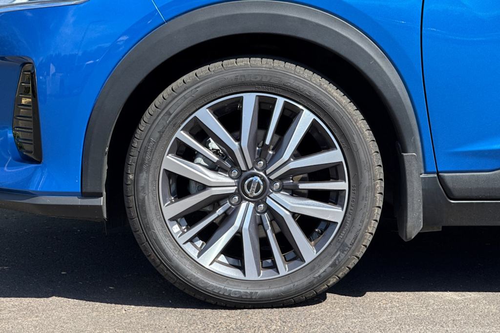 Thumbnail: 2021 Nissan Kicks - 8