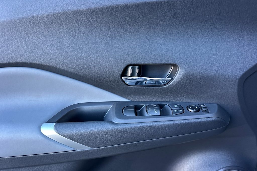 Thumbnail: 2024 Nissan Kicks - 23