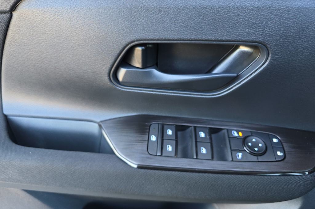 Thumbnail: 2026 Nissan Kicks - 22