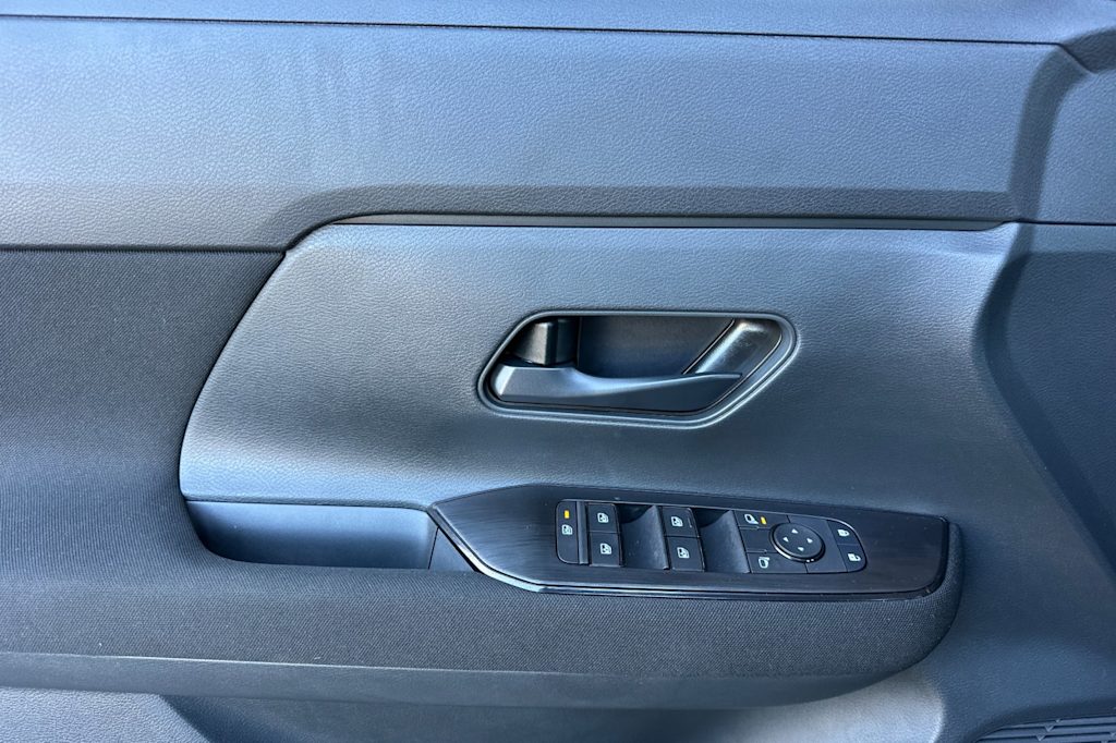 Thumbnail: 2025 Nissan Kicks - 20