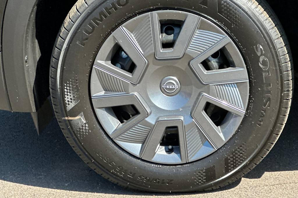 Thumbnail: 2025 Nissan Kicks - 8