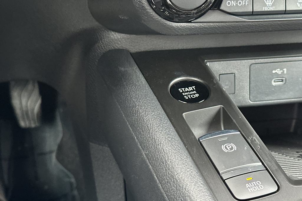 Thumbnail: 2026 Nissan Kicks - 25