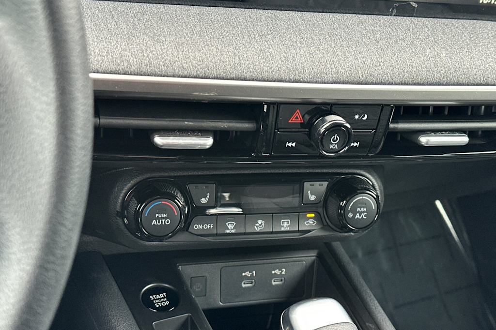 Thumbnail: 2026 Nissan Kicks - 24