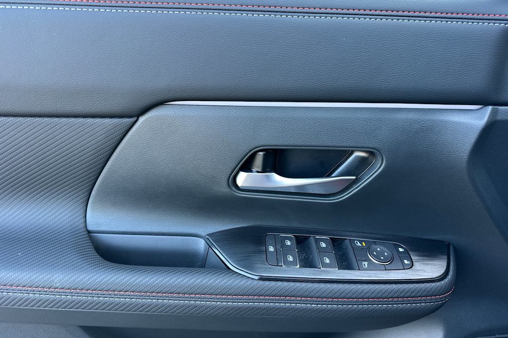 Thumbnail: 2025 Nissan Kicks - 19