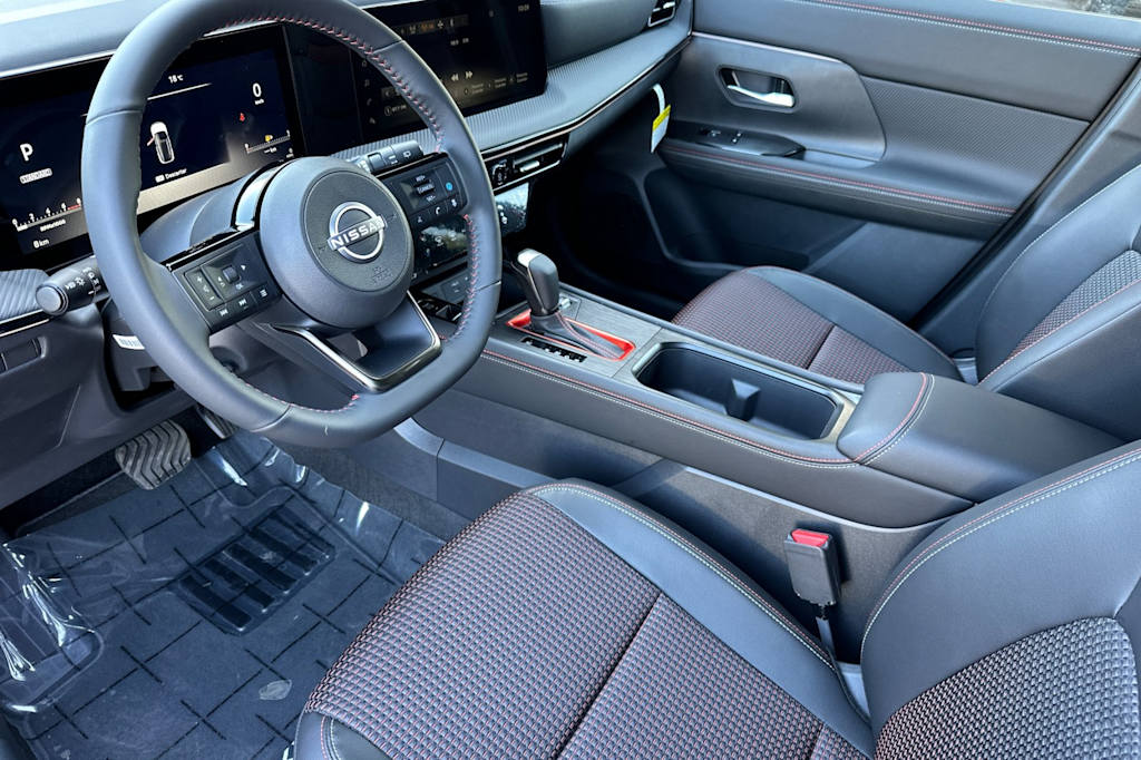 Thumbnail: 2025 Nissan Kicks - 8