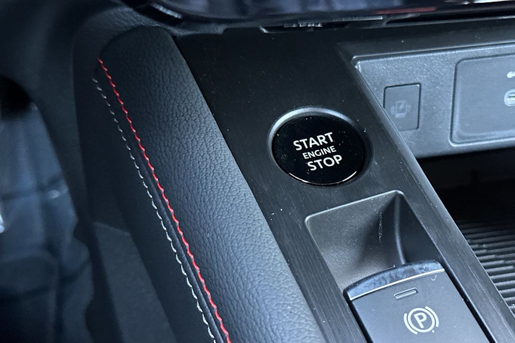 Thumbnail: 2025 Nissan Kicks - 24