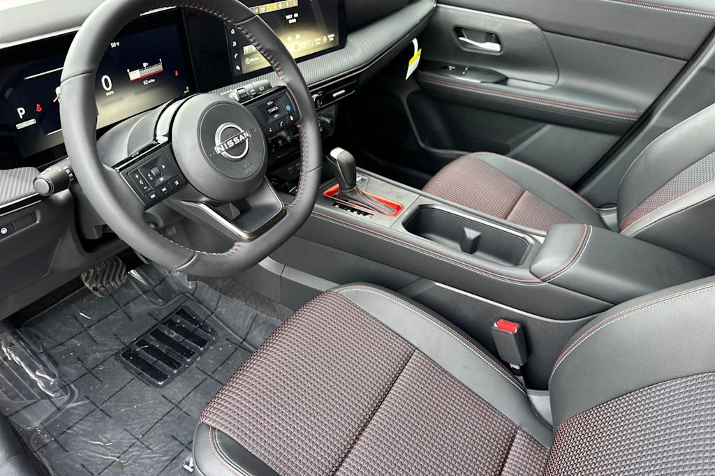 Thumbnail: 2025 Nissan Kicks - 9