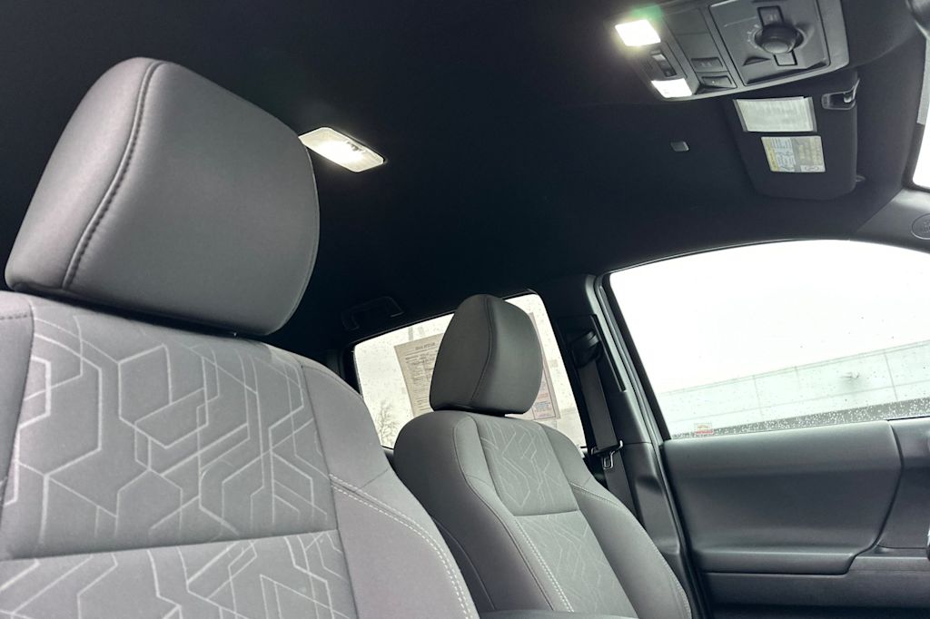 Thumbnail: 2019 Toyota Tacoma - 11