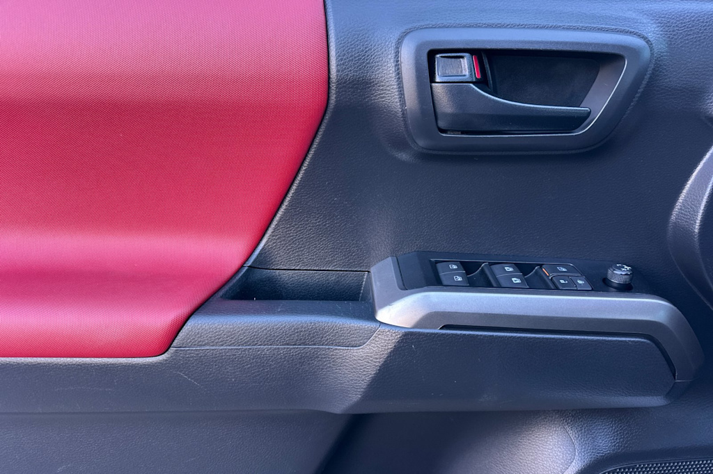 Thumbnail: 2023 Toyota Tacoma - 19