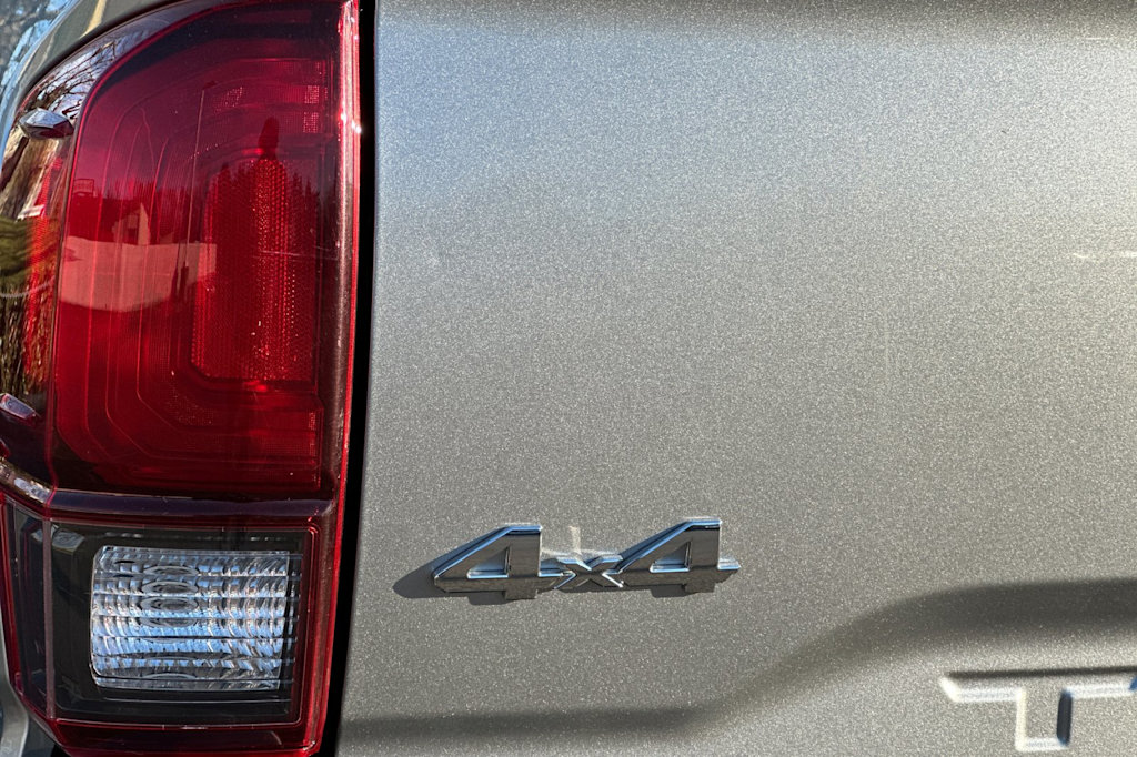 Thumbnail: 2023 Toyota Tacoma - 27