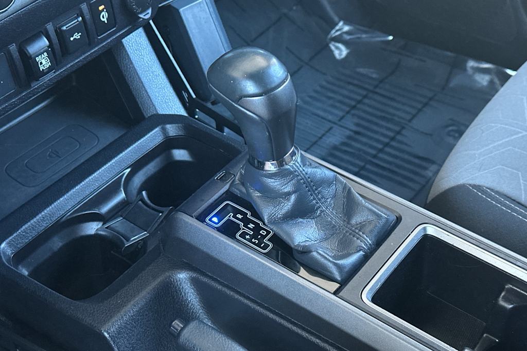 Thumbnail: 2021 Toyota Tacoma - 14
