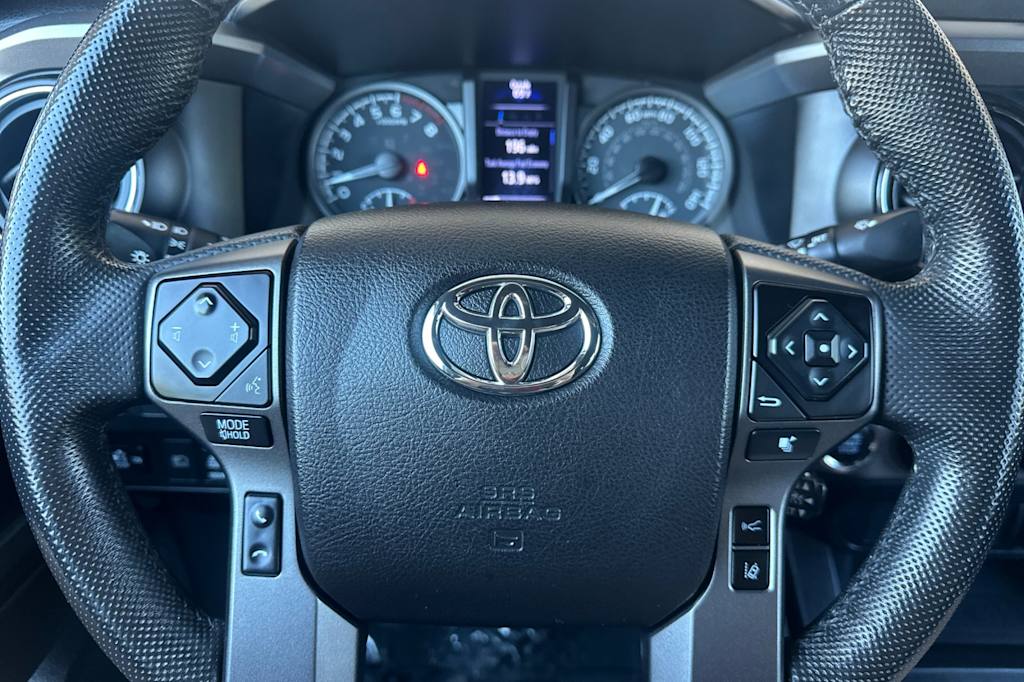 Thumbnail: 2021 Toyota Tacoma - 26