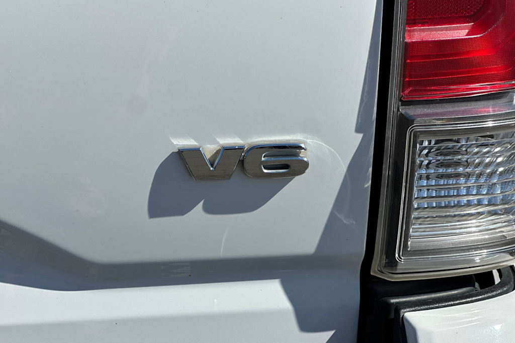 Thumbnail: 2021 Toyota Tacoma - 7