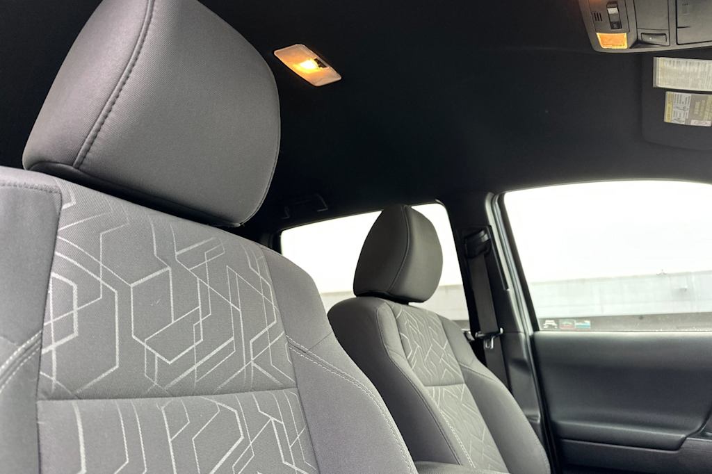 Thumbnail: 2018 Toyota Tacoma - 10