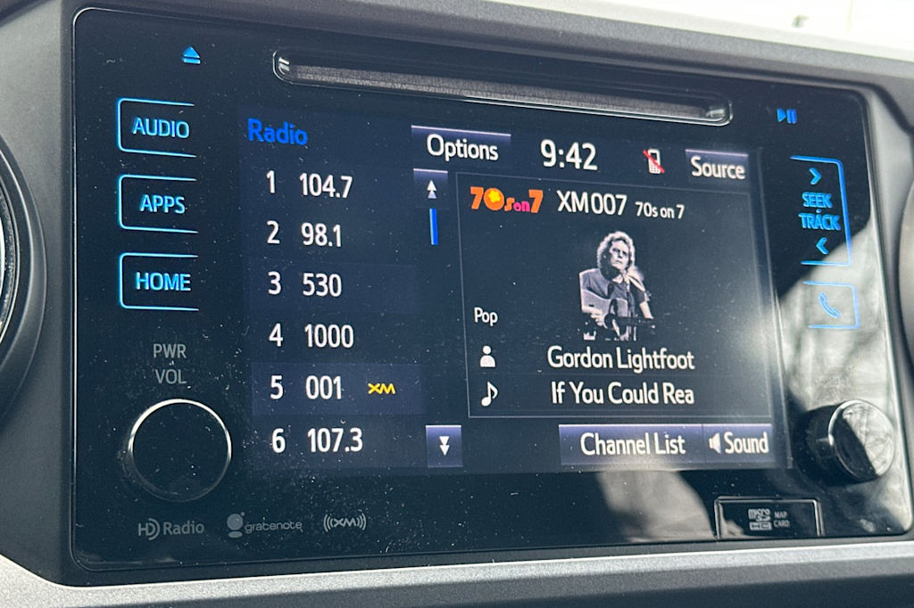 Thumbnail: 2018 Toyota Tacoma - 14