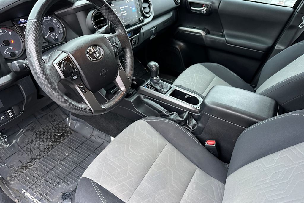 Thumbnail: 2021 Toyota Tacoma - 9