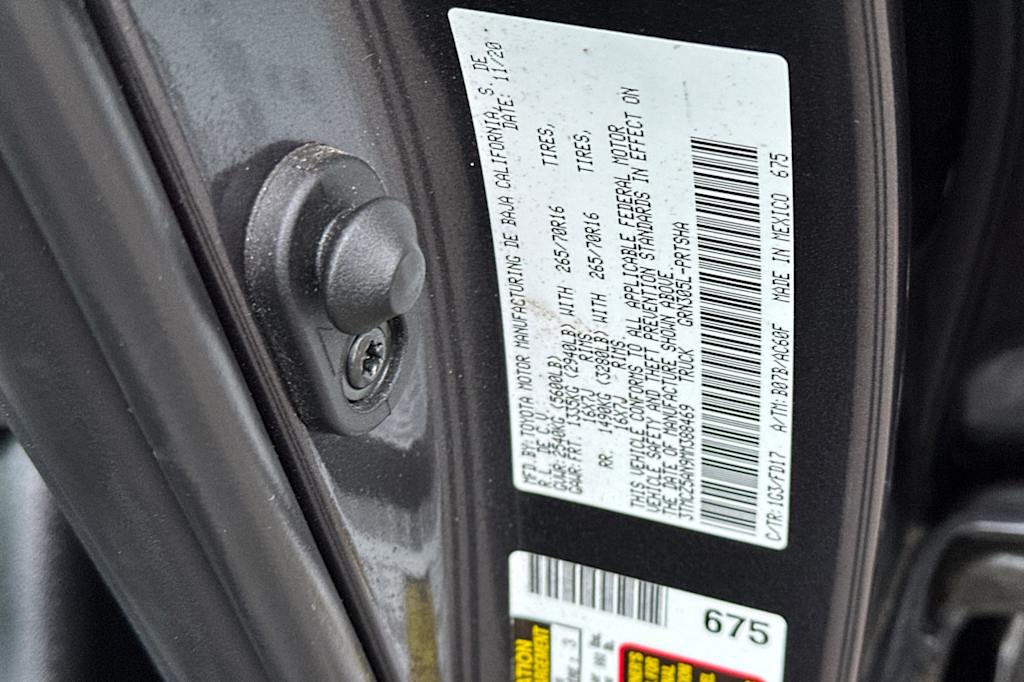 Thumbnail: 2021 Toyota Tacoma - 16