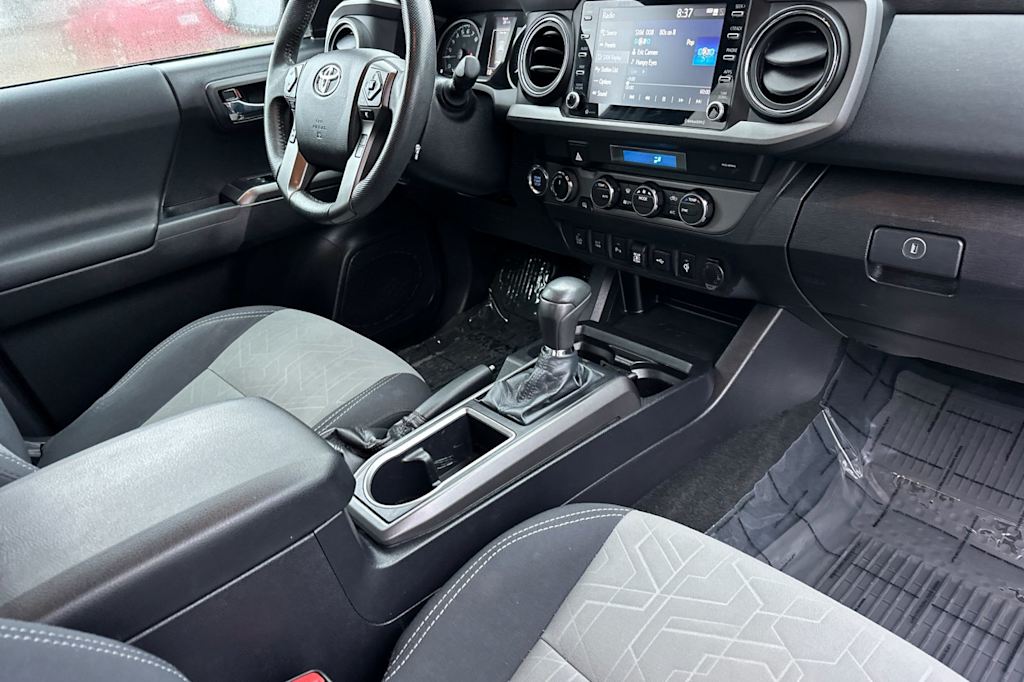 Thumbnail: 2021 Toyota Tacoma - 12