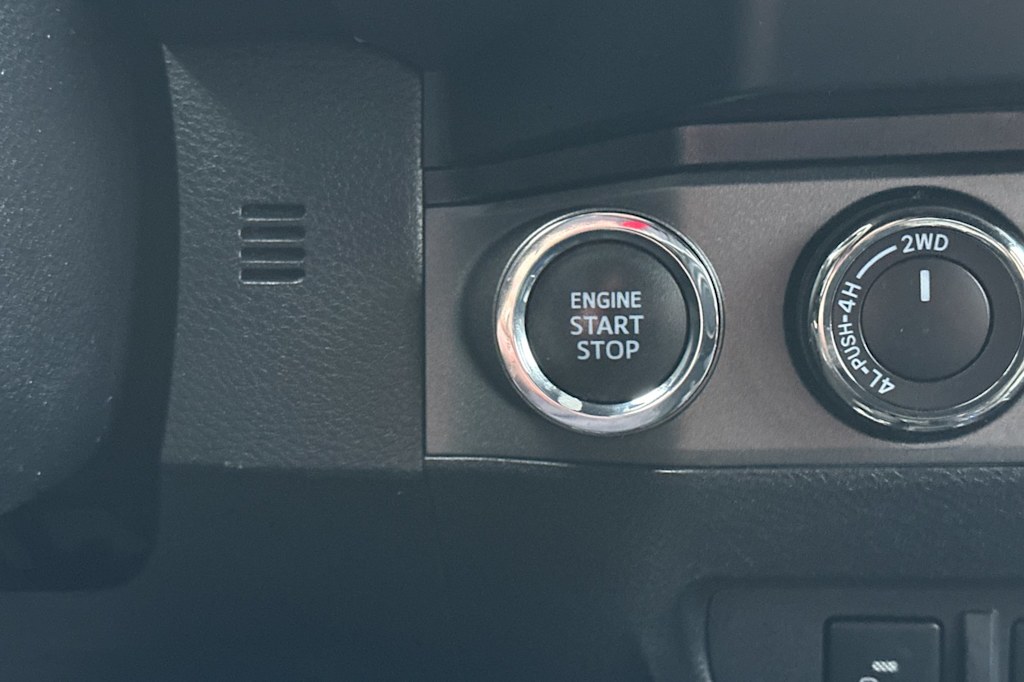 Thumbnail: 2021 Toyota Tacoma - 25