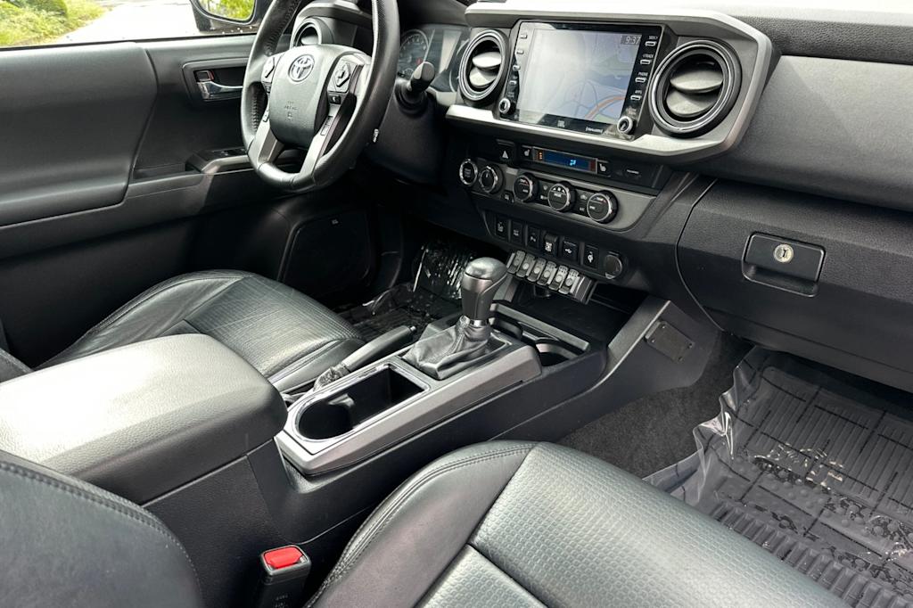 Thumbnail: 2020 Toyota Tacoma - 12