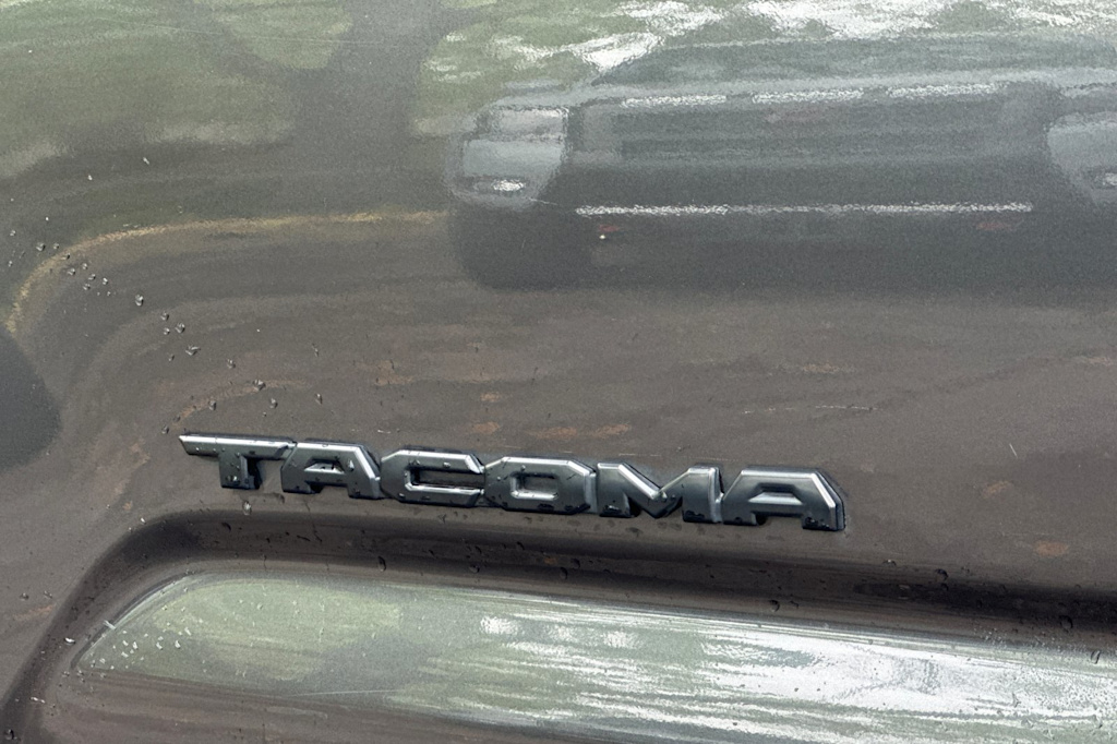 Thumbnail: 2020 Toyota Tacoma - 7