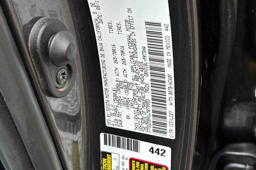 Thumbnail: 2020 Toyota Tacoma - 16