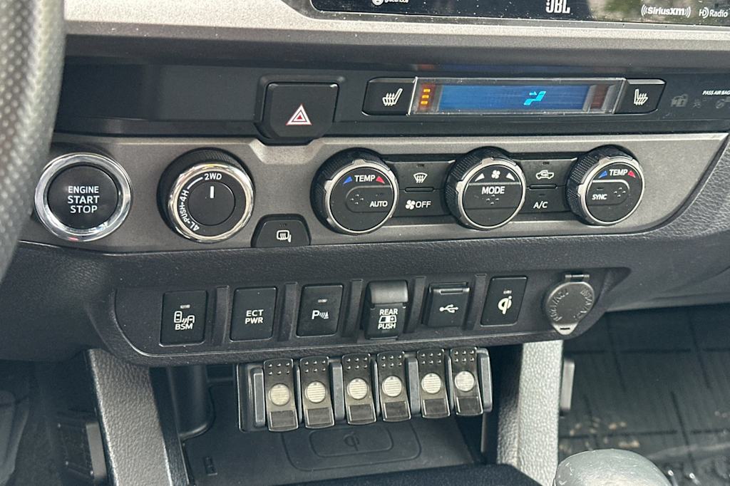 Thumbnail: 2020 Toyota Tacoma - 25