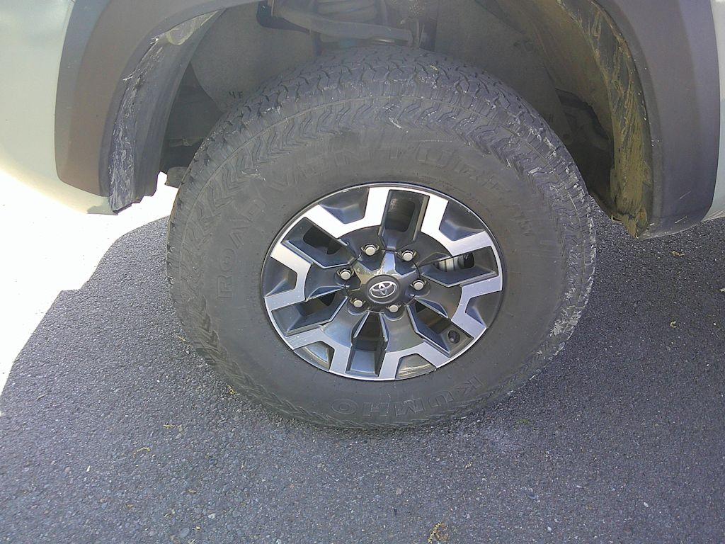 Thumbnail: 2022 Toyota Tacoma - 6