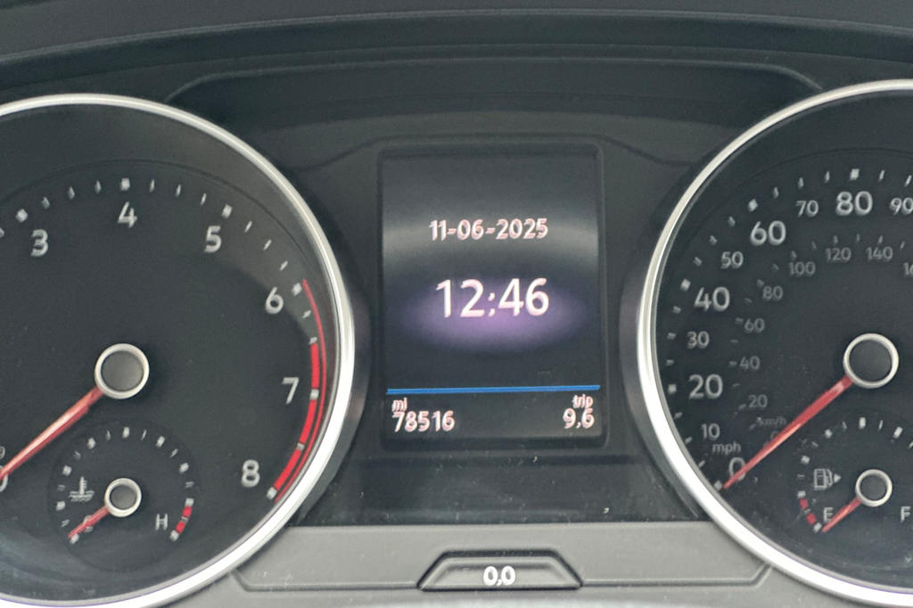 Thumbnail: 2020 Volkswagen Tiguan - 27