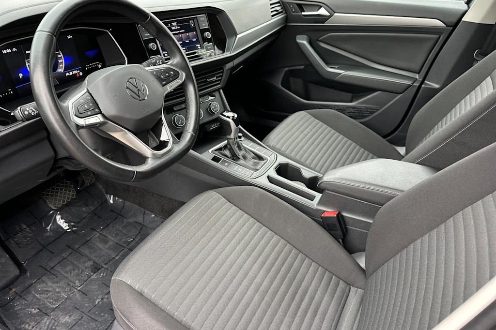 Thumbnail: 2024 Volkswagen Jetta - 8